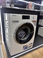 machine-a-laver-chartres-miele-1.jpg